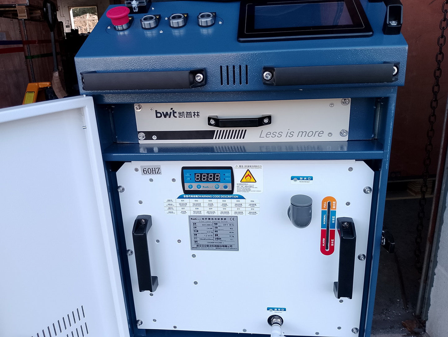 Open Box - 2000W Laser Cleaning Machine Laser Rust Remover Laser Cleaner Laser Rust Removal Machine Laser Paint Removal